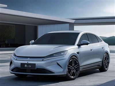 BYD یک خودروی برقی «Model 3 Killer» را با نصف قیمت{1}}پرفروش ترین خودروی تسلا...